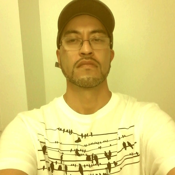 Meet your Posher, Gustavo - Picture 1 of 1